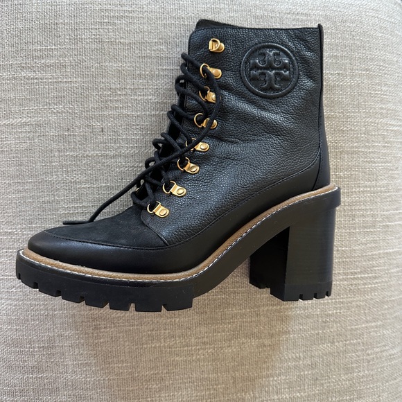 Tory Burch boots - Picture 1 of 8